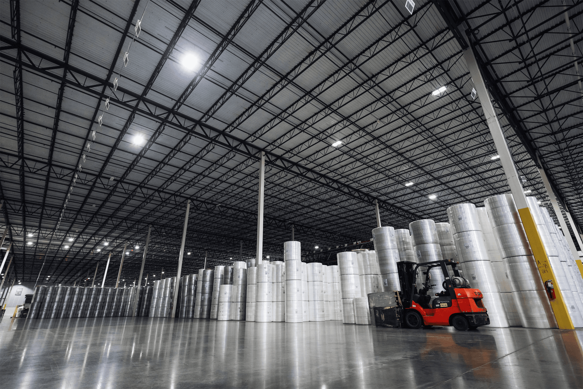 Paper Warehouse Moisture Control: Protect Quality Year-Round