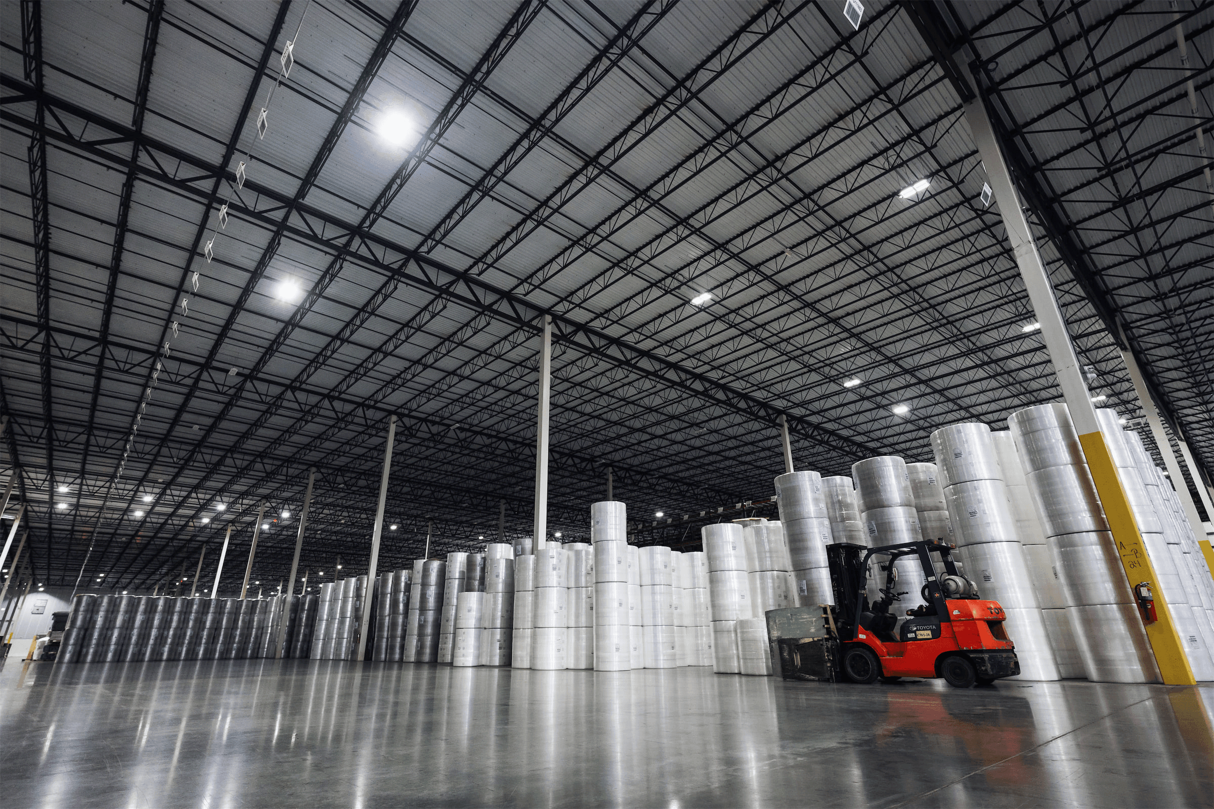 Paper Warehouse Moisture Control: Protect Quality Year-Round